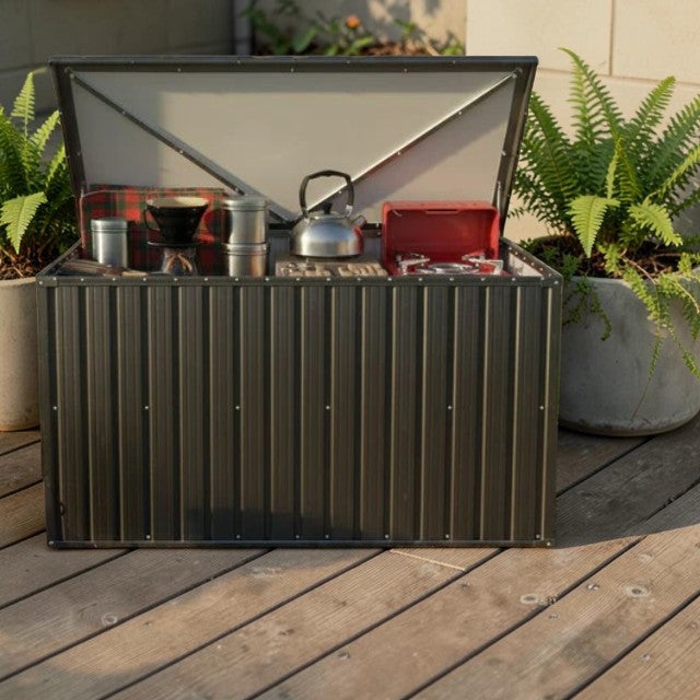 Outdoor Metal Storage Box with Lockable Lid and Weather-Resistant Design