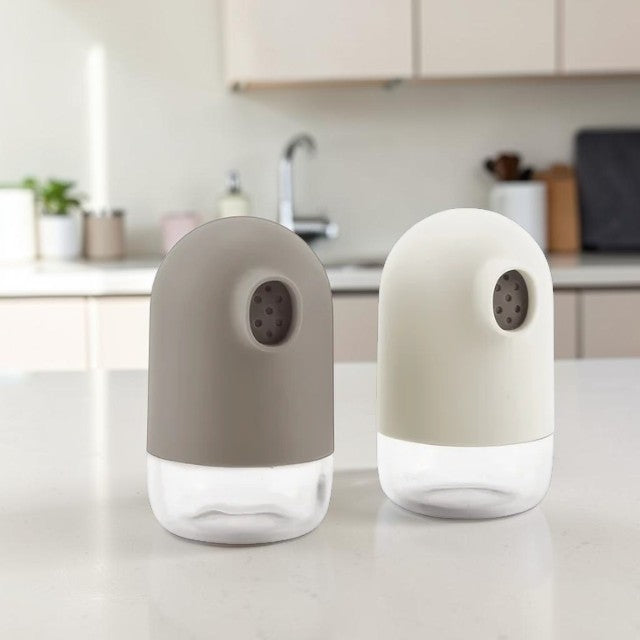 Kitchen Salt and Pepper Shaker Set with Refillable Design