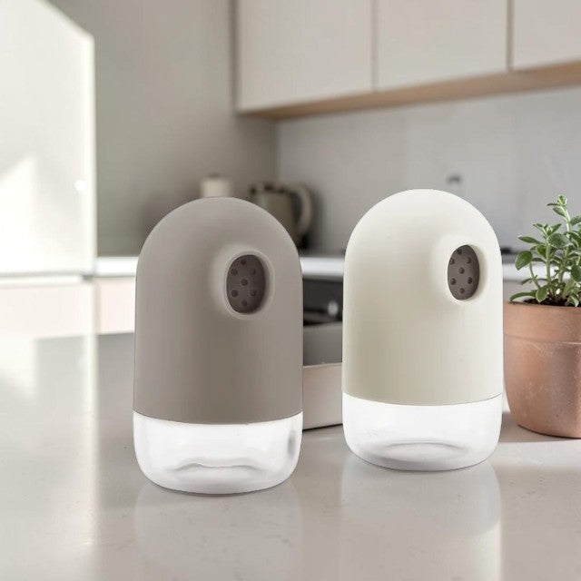Kitchen Salt and Pepper Shaker Set with Refillable Design